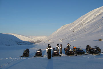 Snowmobile routes Russian Lapland