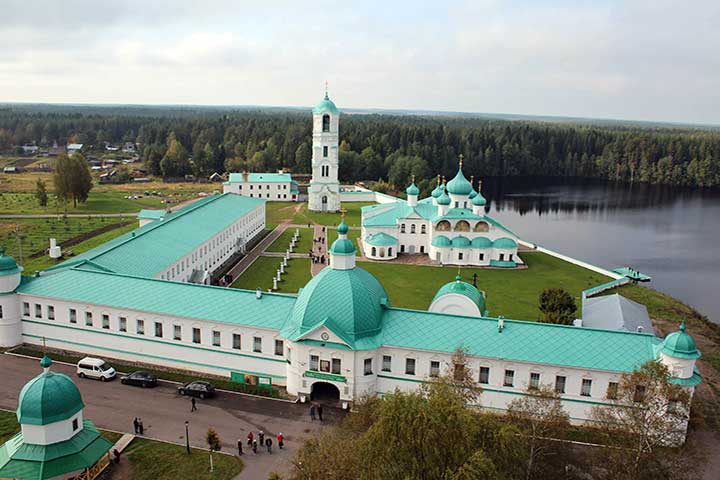 Long distance cycling tour from Saint Petersburg to Murmansk in Northwest Russia